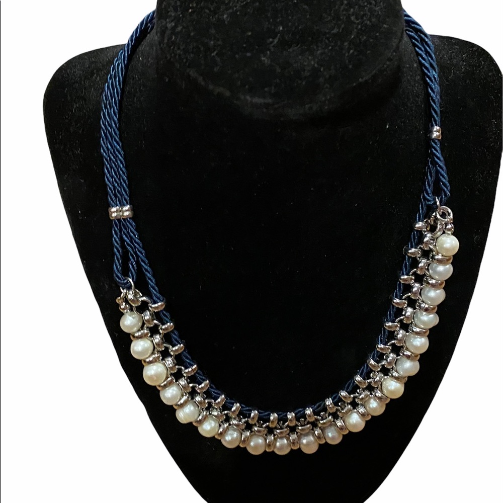 Perla Del Mar freshwater pearl necklace